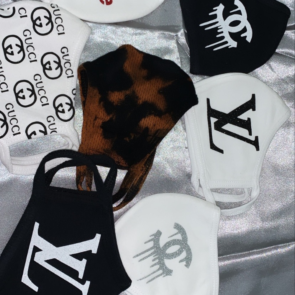 CUSTOM MASKS